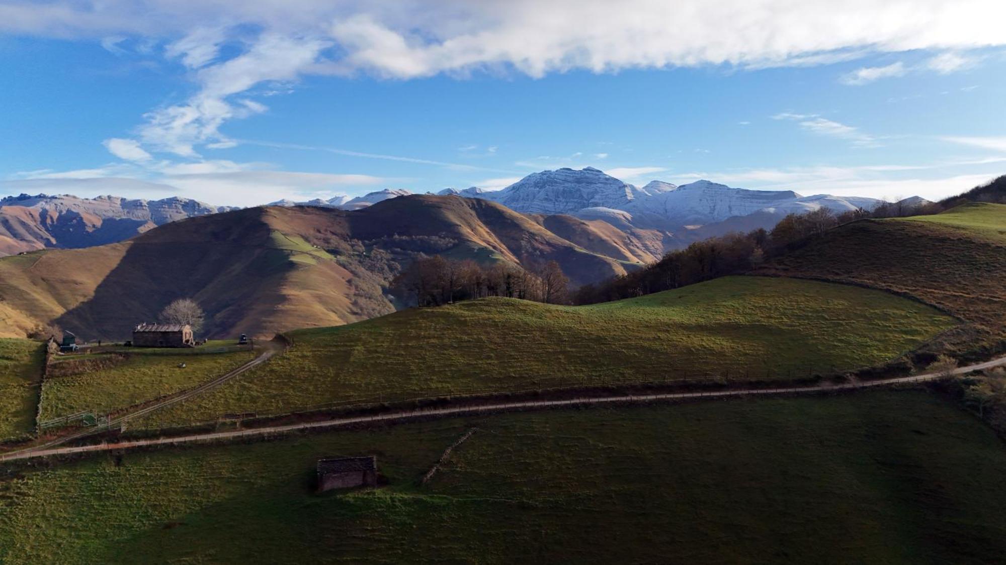 La Cabana Mirador De Los Valles Pasiegos فيغا دي باس المظهر الخارجي الصورة